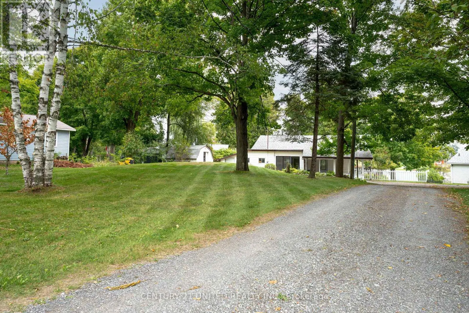 1105 PRIMROSE LANE