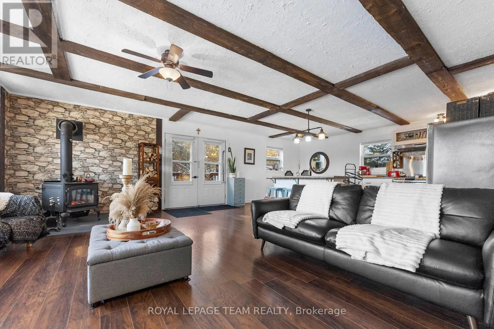 105 HEINS ROAD