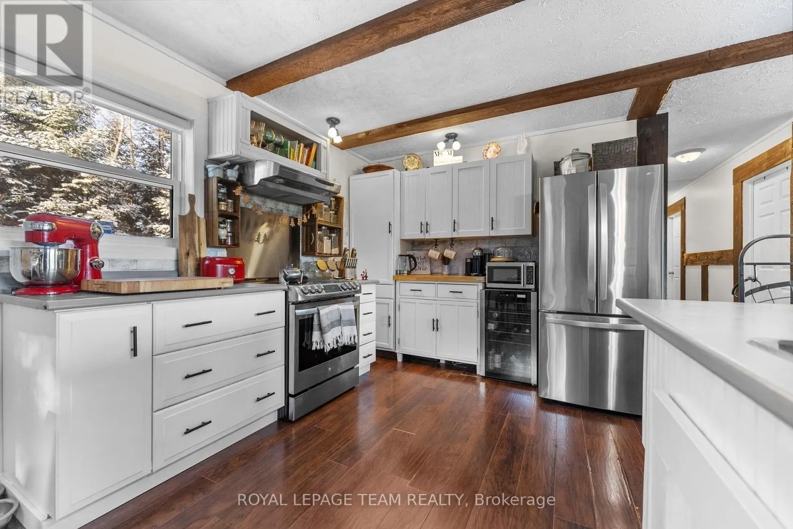 105 HEINS ROAD