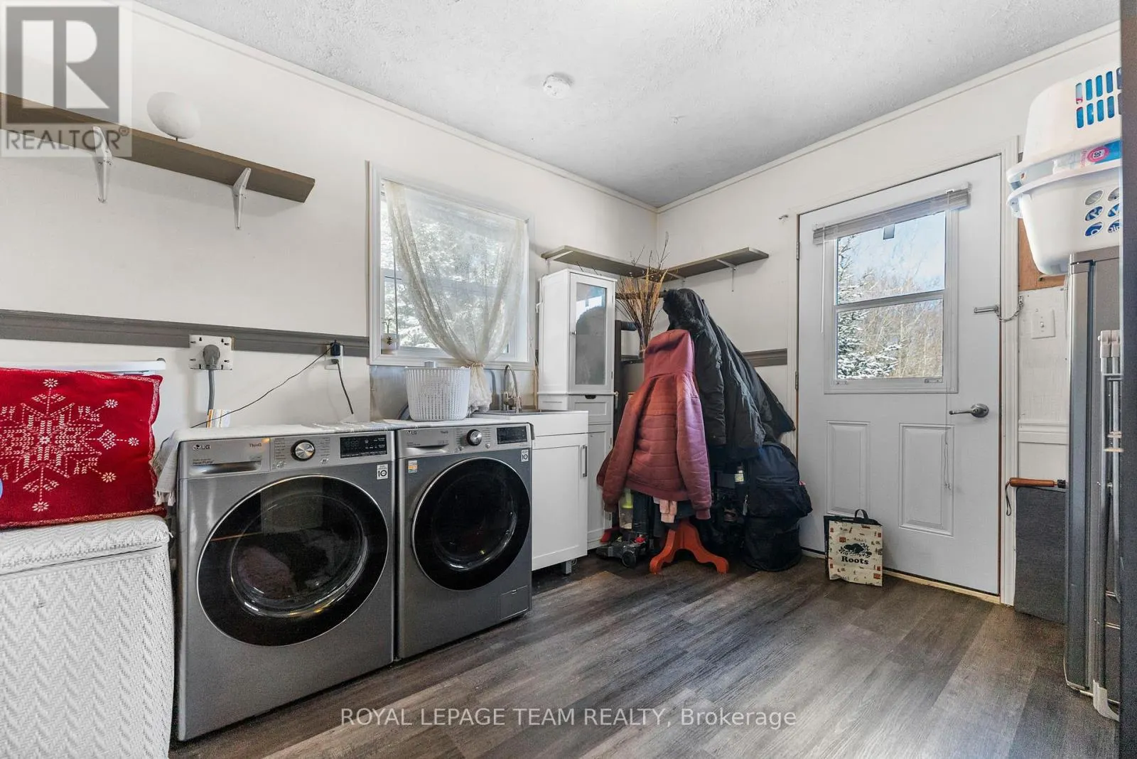 105 HEINS ROAD