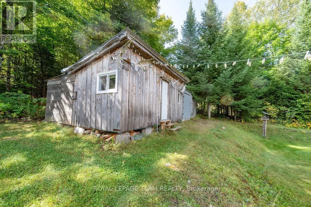 105 HEINS ROAD