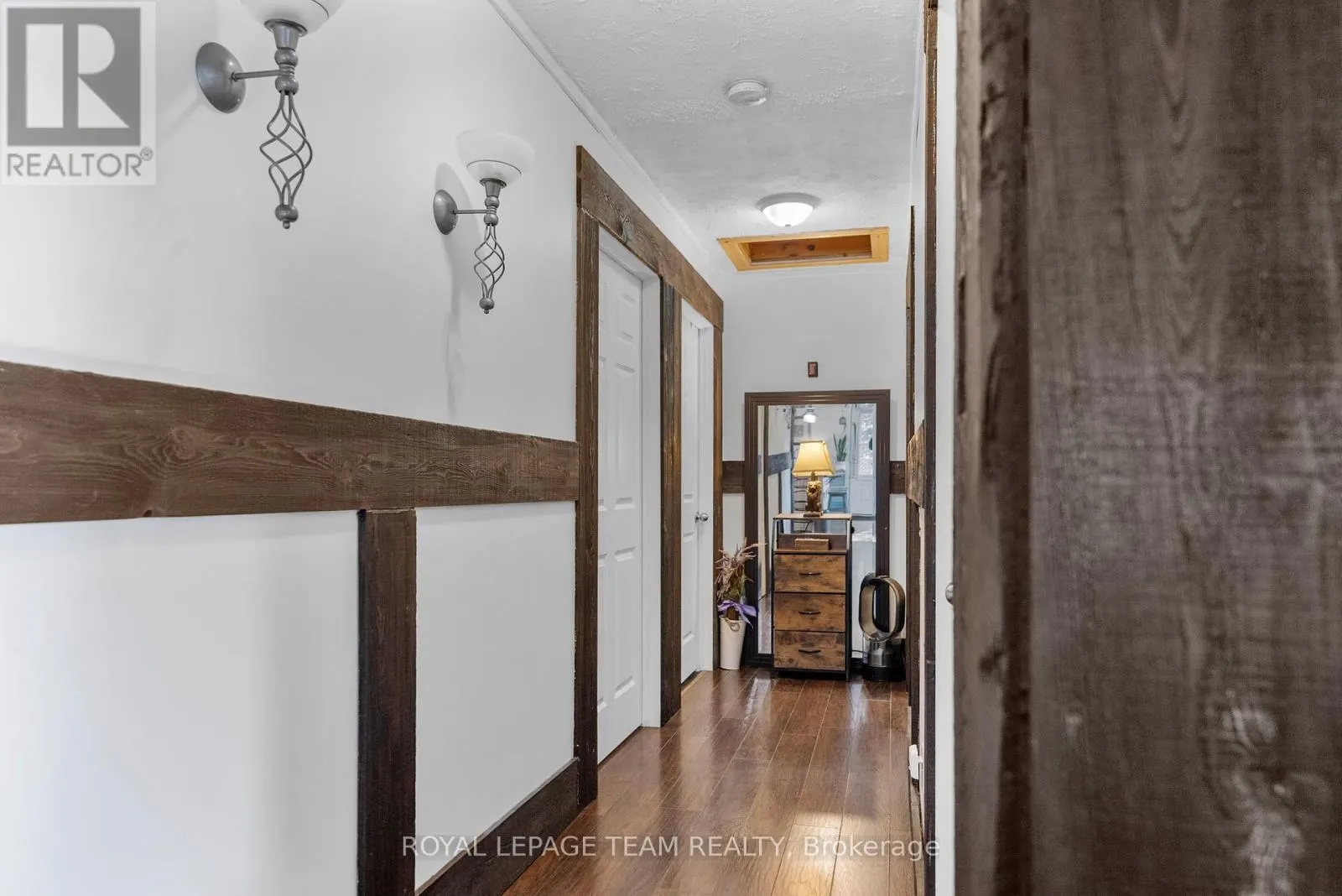 105 HEINS ROAD