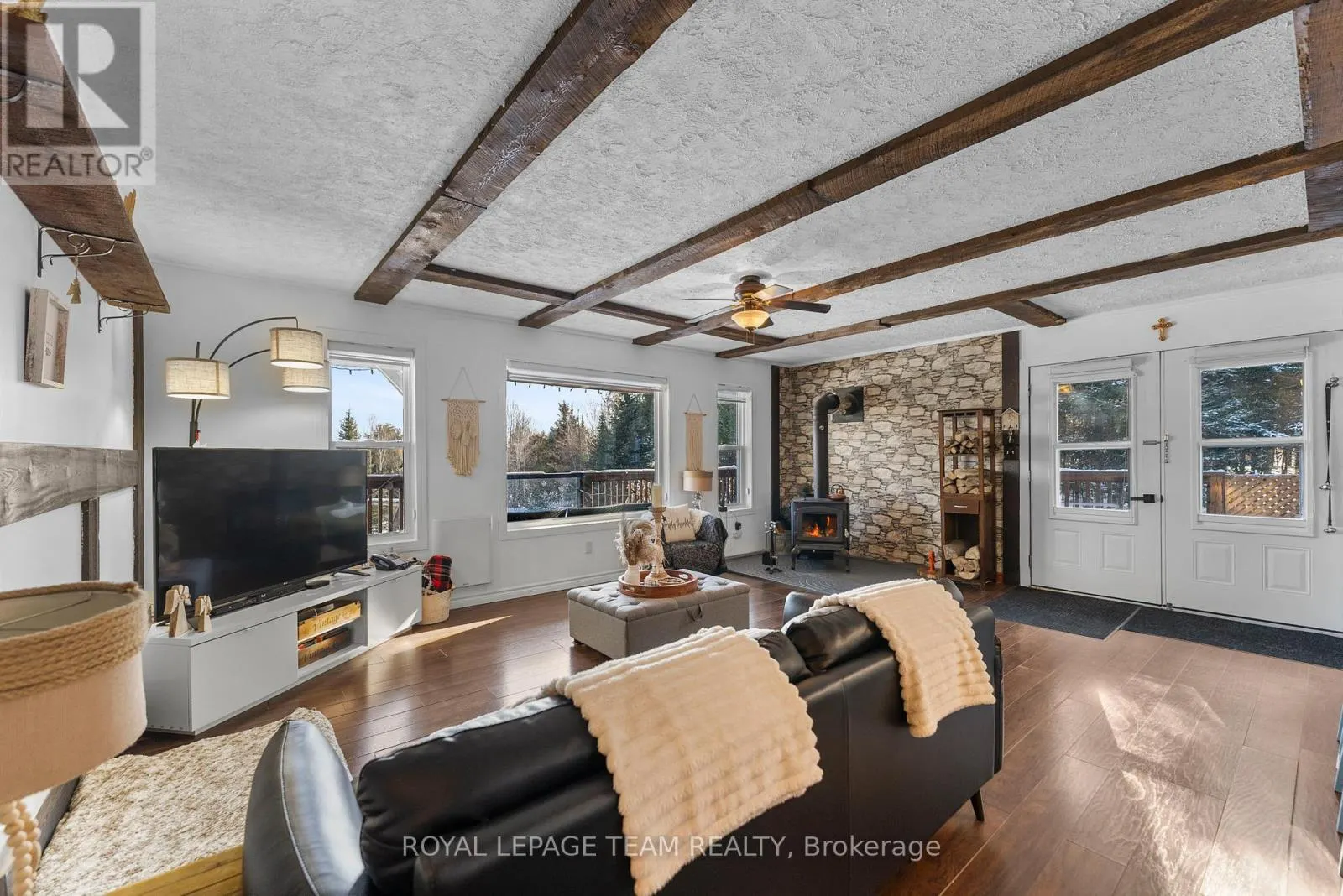 105 HEINS ROAD