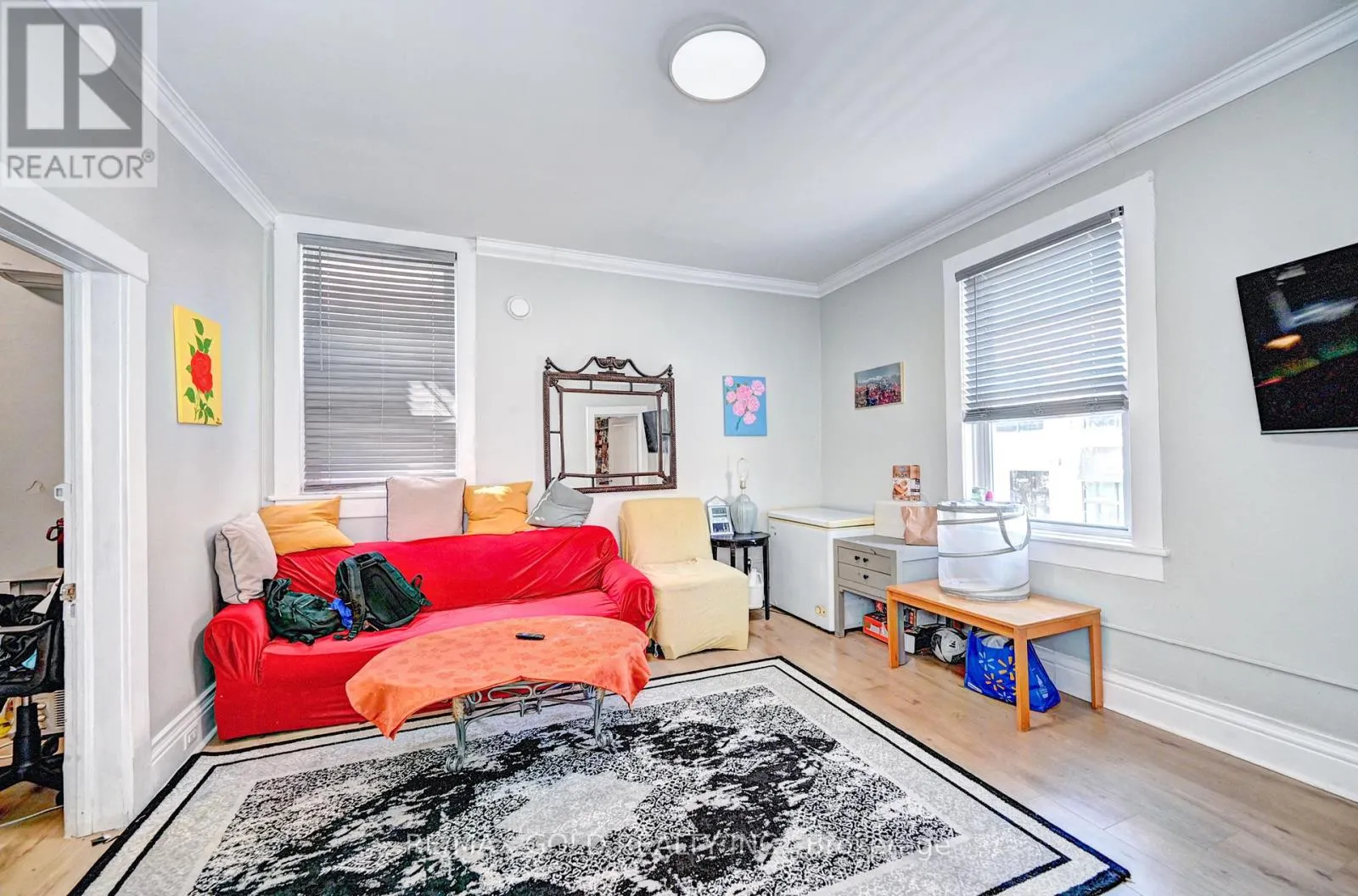 2 - 15 AINSLIE STREET N