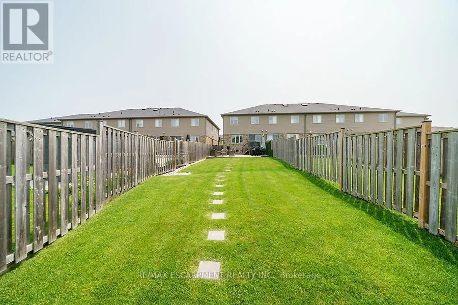 123 WESTBANK TRAIL