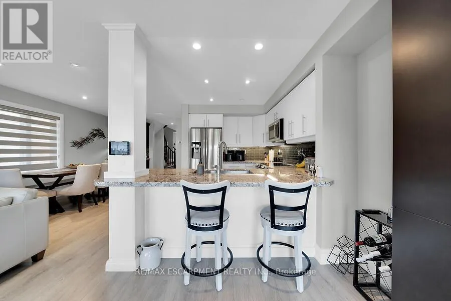123 WESTBANK TRAIL