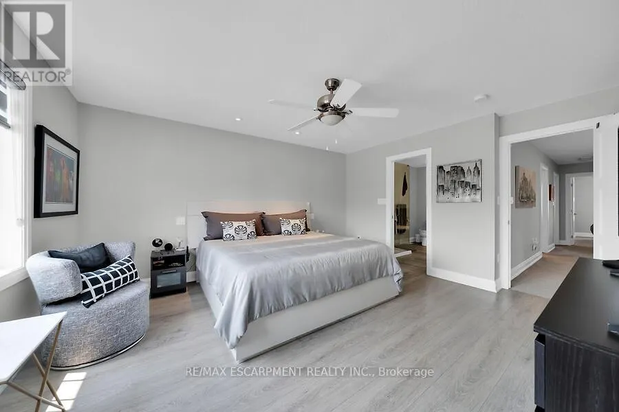 123 WESTBANK TRAIL