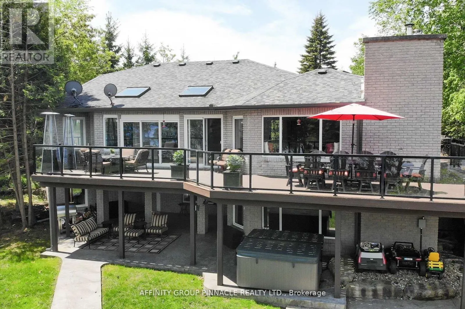 90 MCGREGOR DRIVE