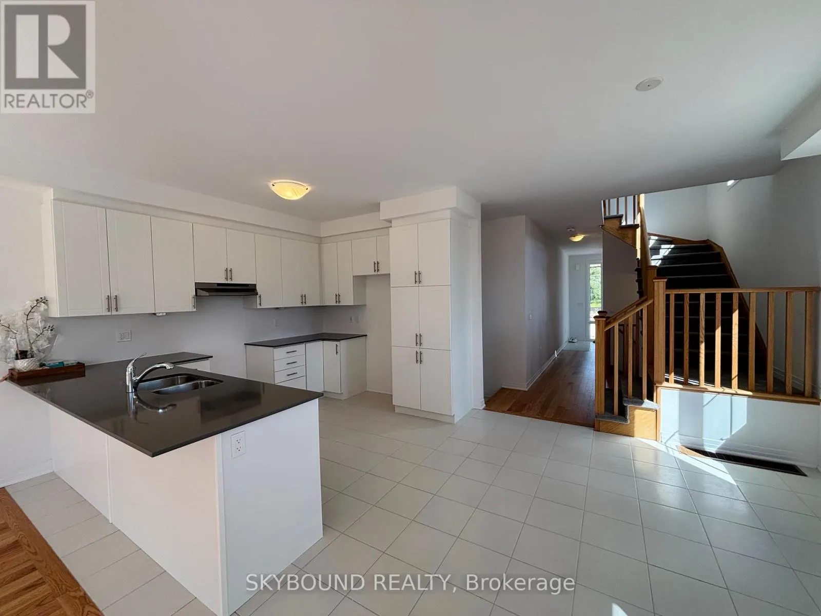 2 POETT AVENUE