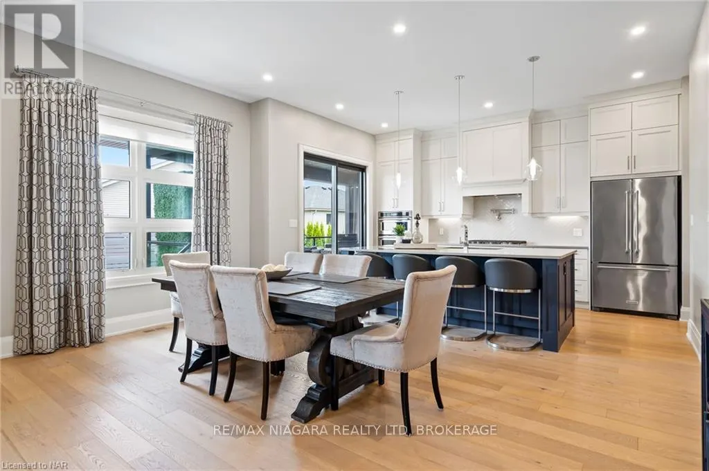 13 FRANCESCO CRESCENT