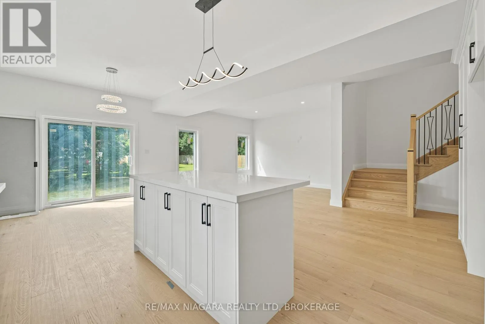 126 CHETWOOD STREET