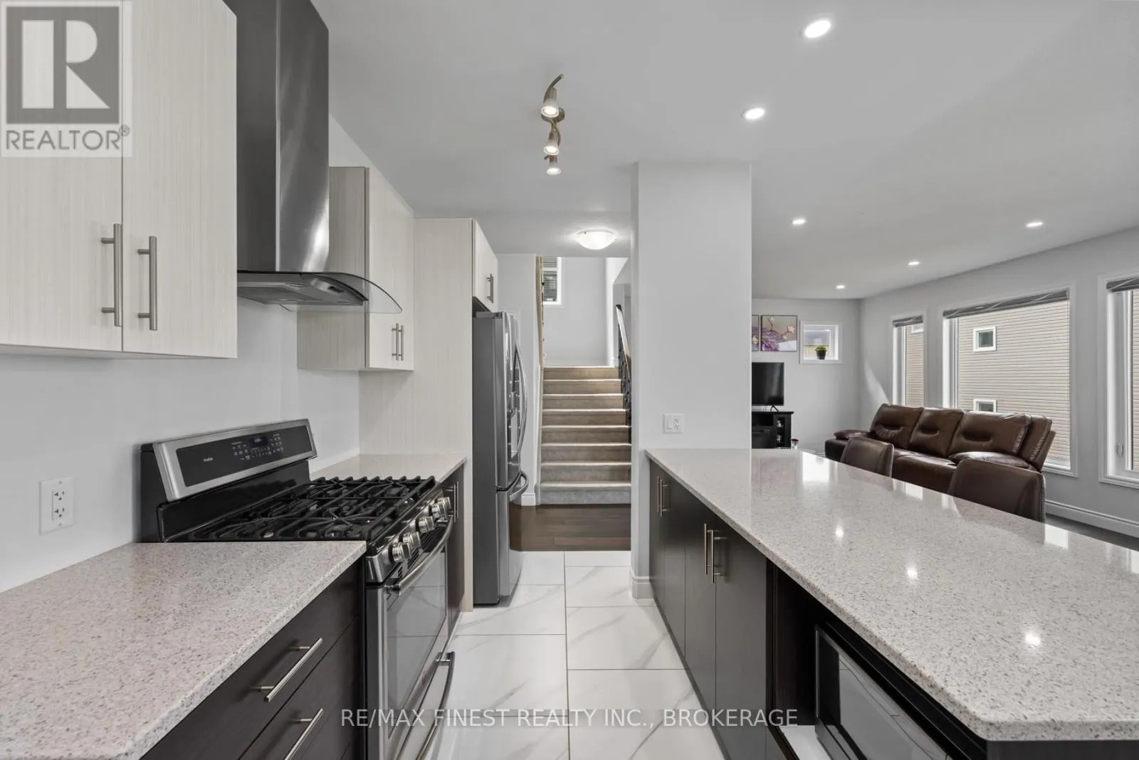 609 GWEN AVENUE