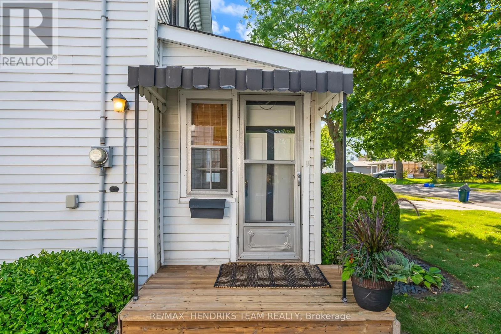 6383 HIGH STREET