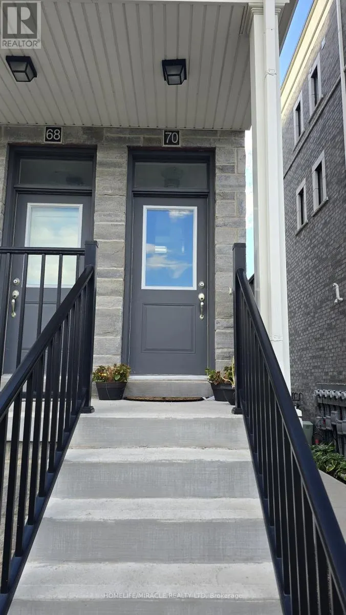 70 - 383 DUNDAS STREET E