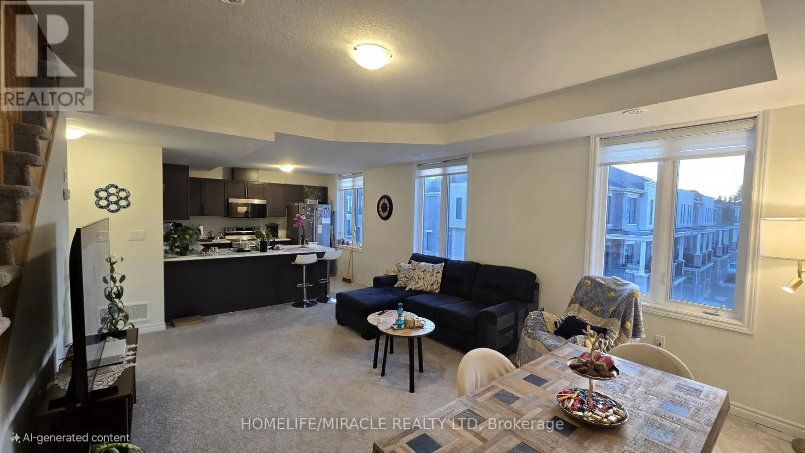 70 - 383 DUNDAS STREET E