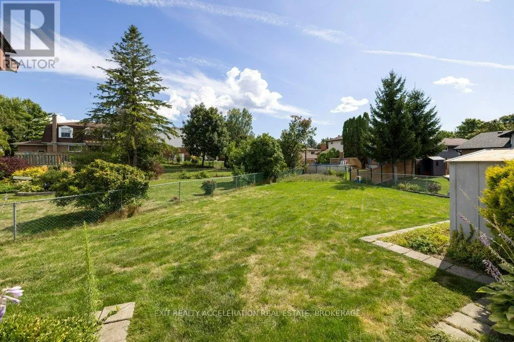 38 THORNCLIFFE DRIVE
