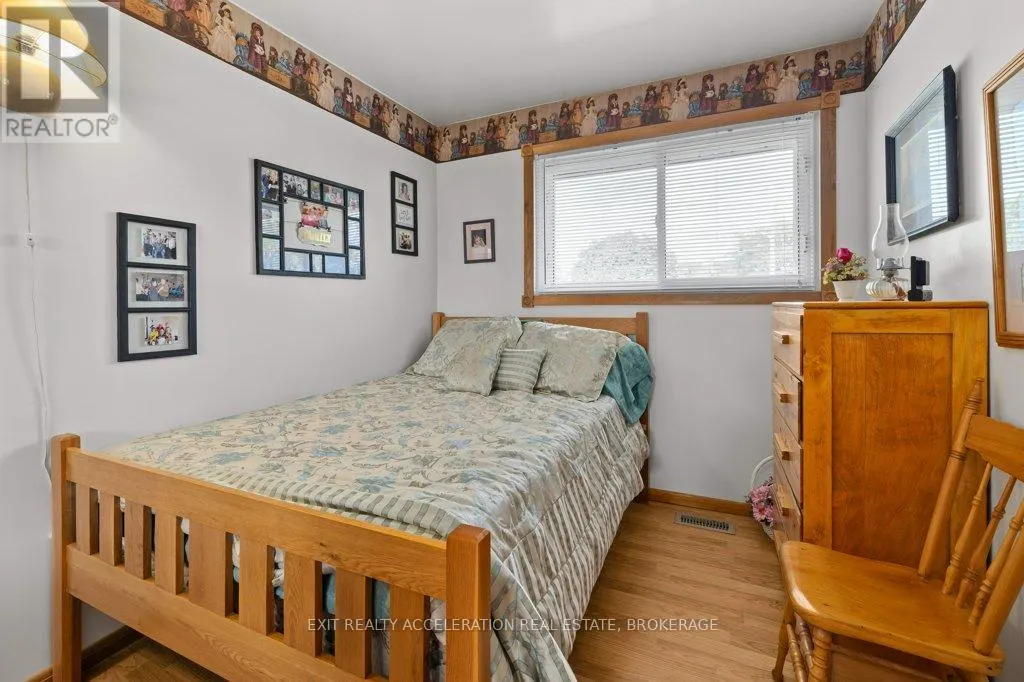 38 THORNCLIFFE DRIVE