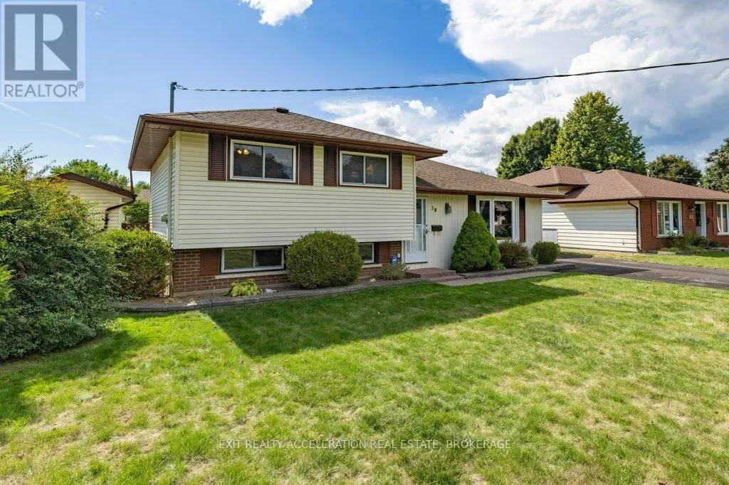 38 THORNCLIFFE DRIVE