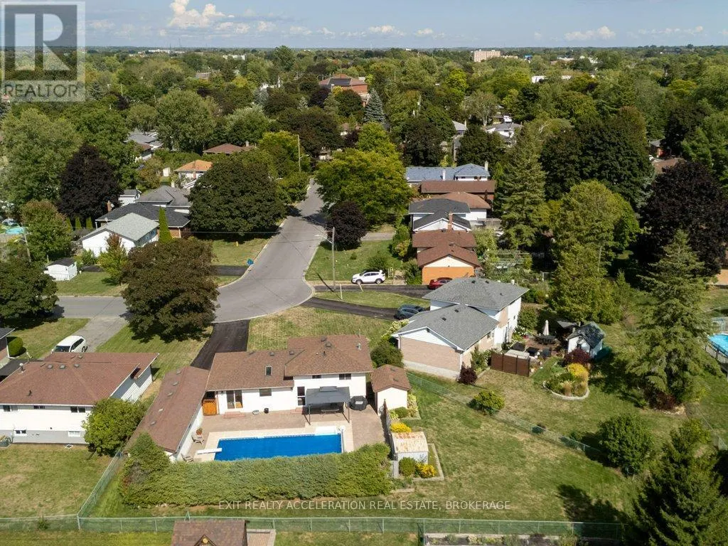 38 THORNCLIFFE DRIVE