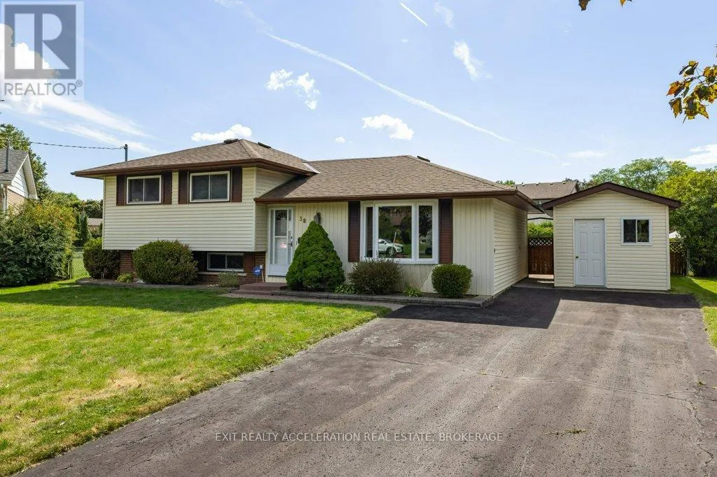 38 THORNCLIFFE DRIVE