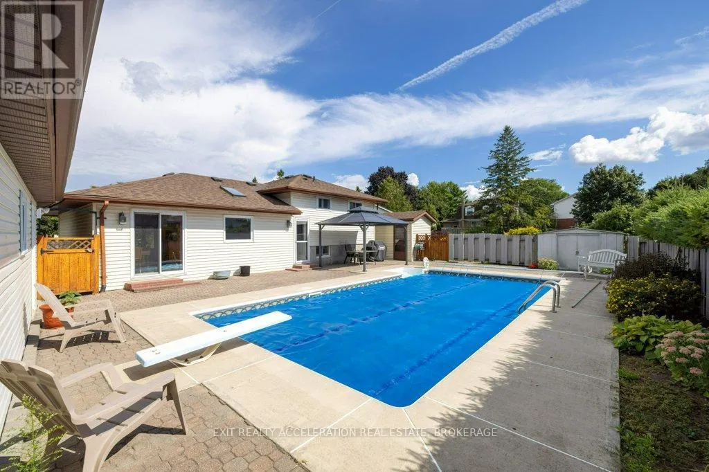 38 THORNCLIFFE DRIVE