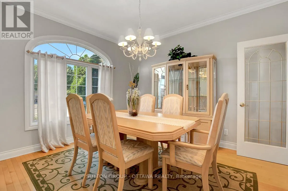 6472 BEAUSEJOUR DRIVE S