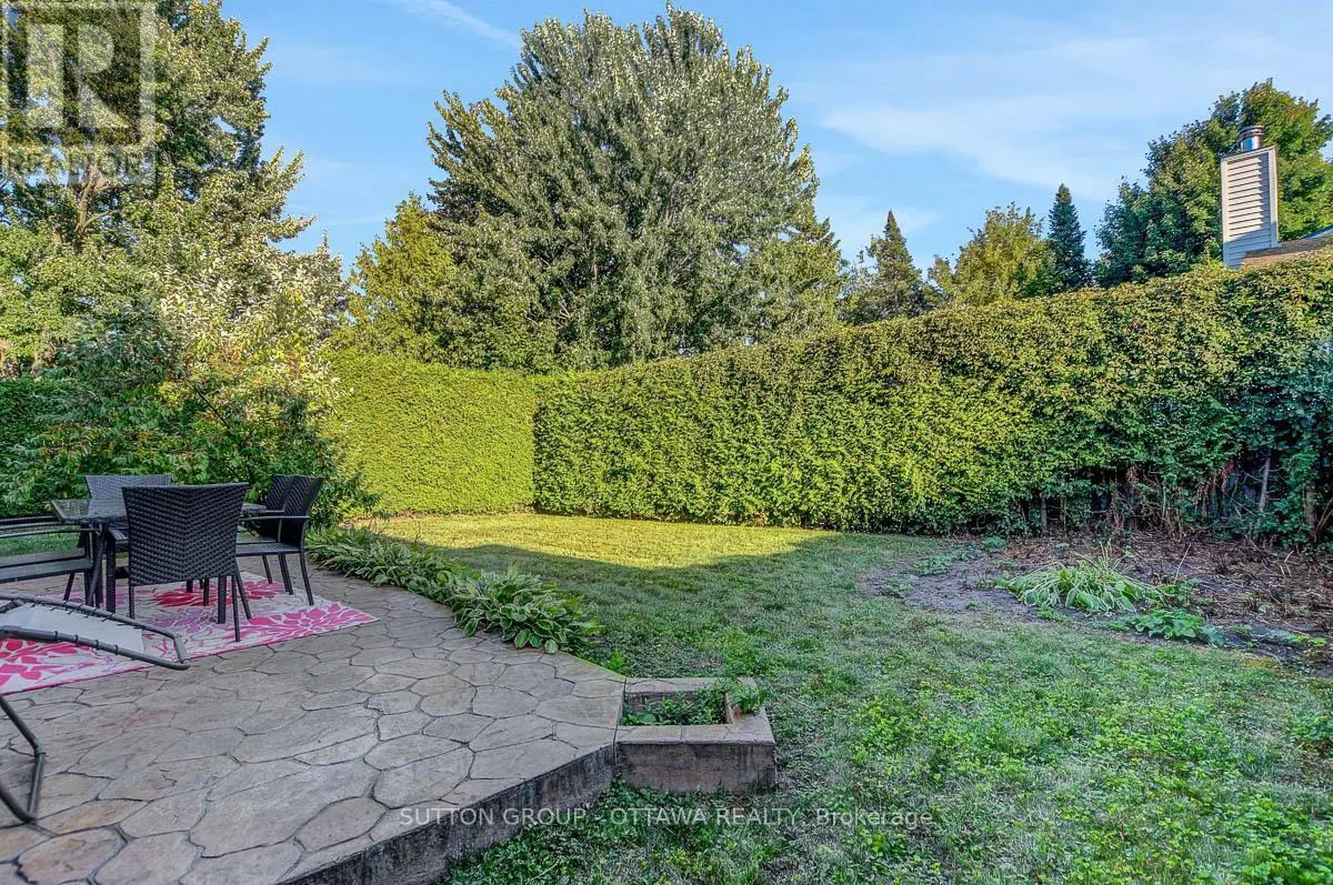 6472 BEAUSEJOUR DRIVE S