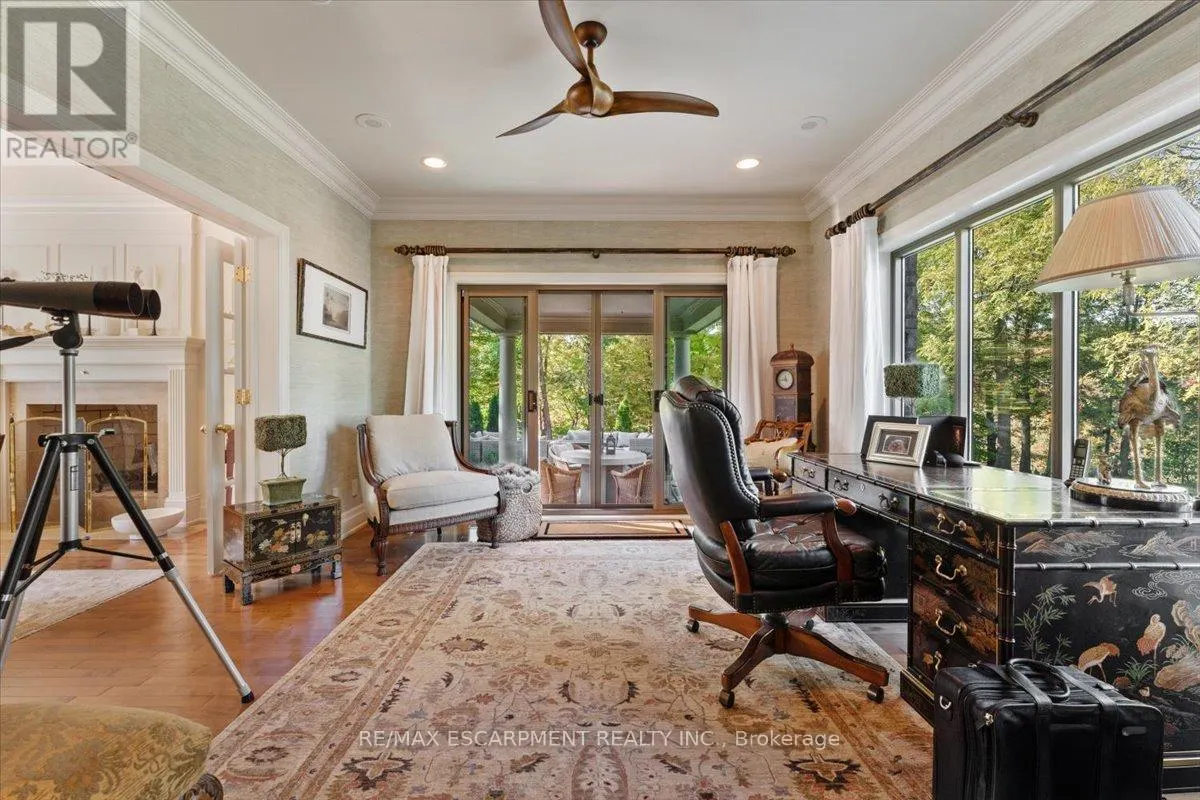 90 RIDGE ROAD W