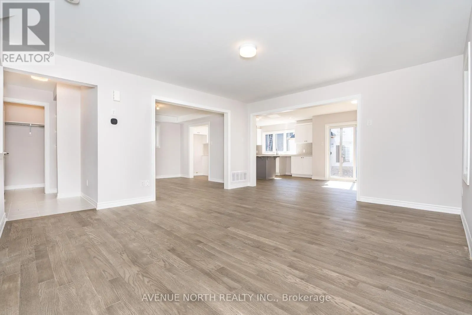 137 UNITY PLACE