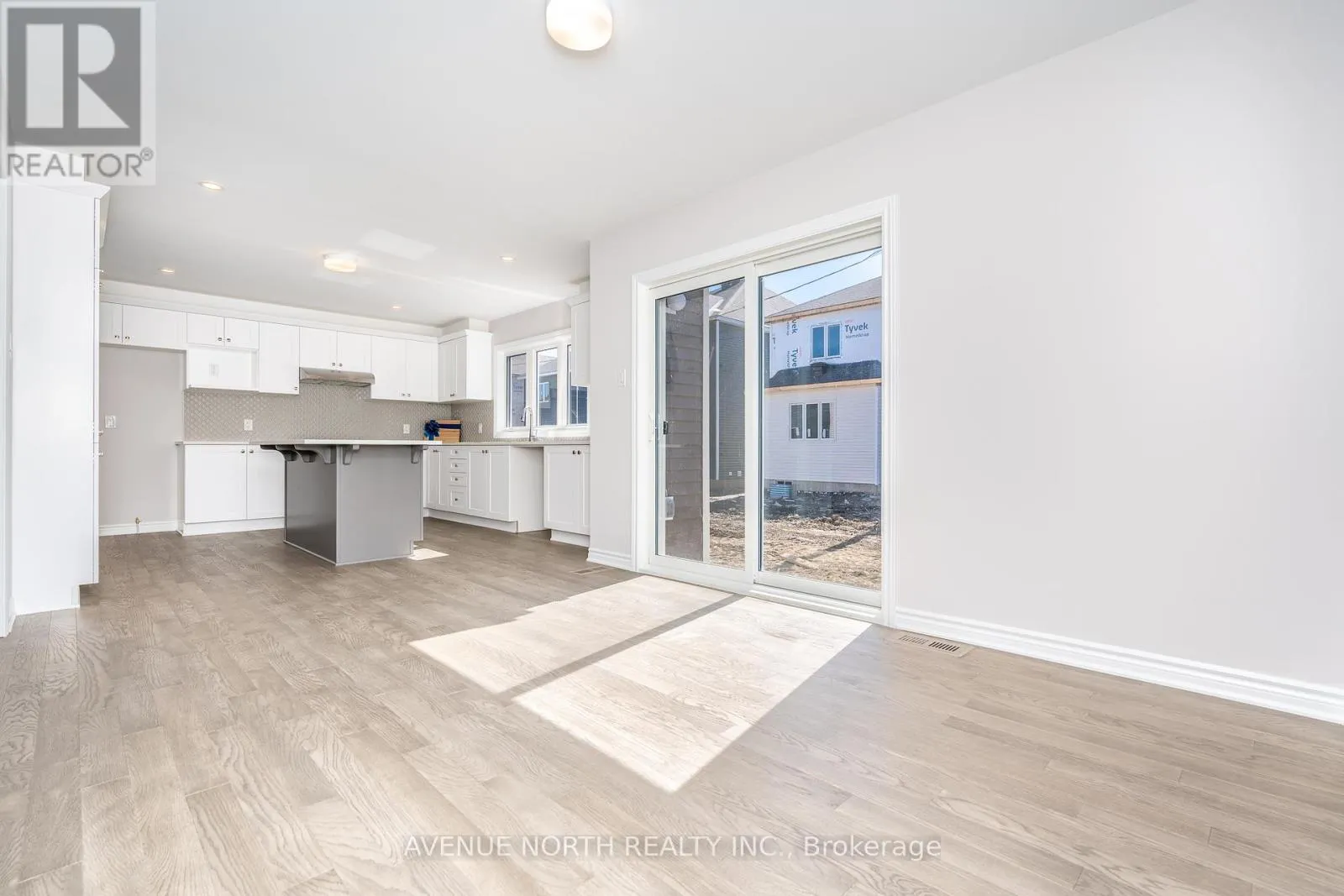 137 UNITY PLACE