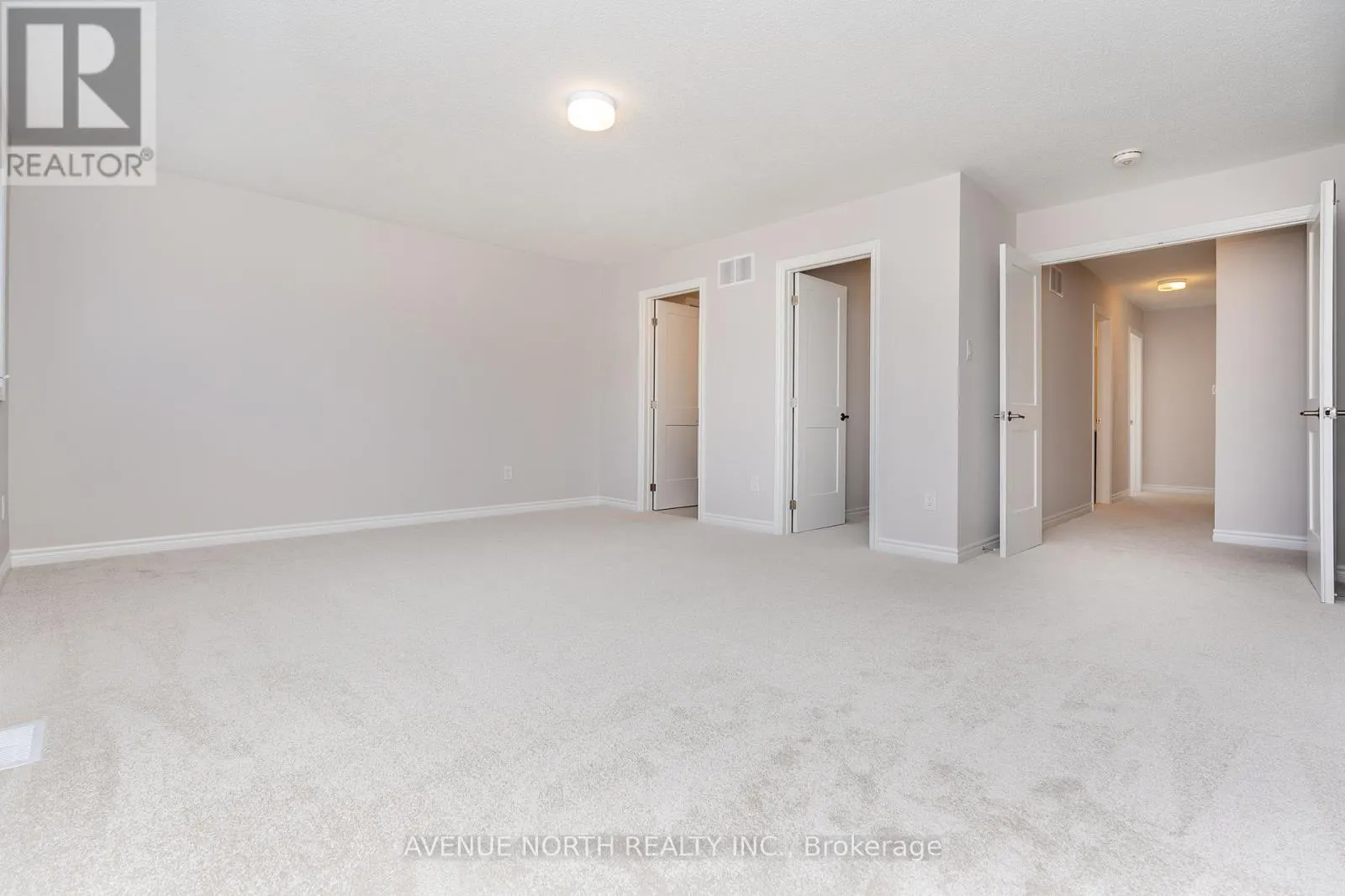 137 UNITY PLACE