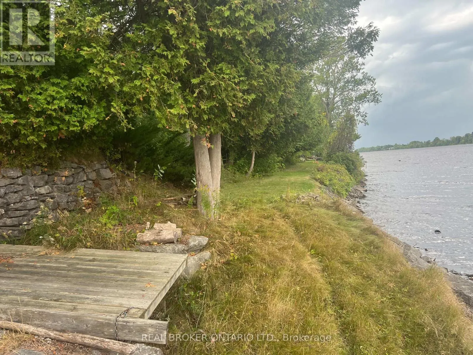 305 CONCESSION RD 1 ROAD