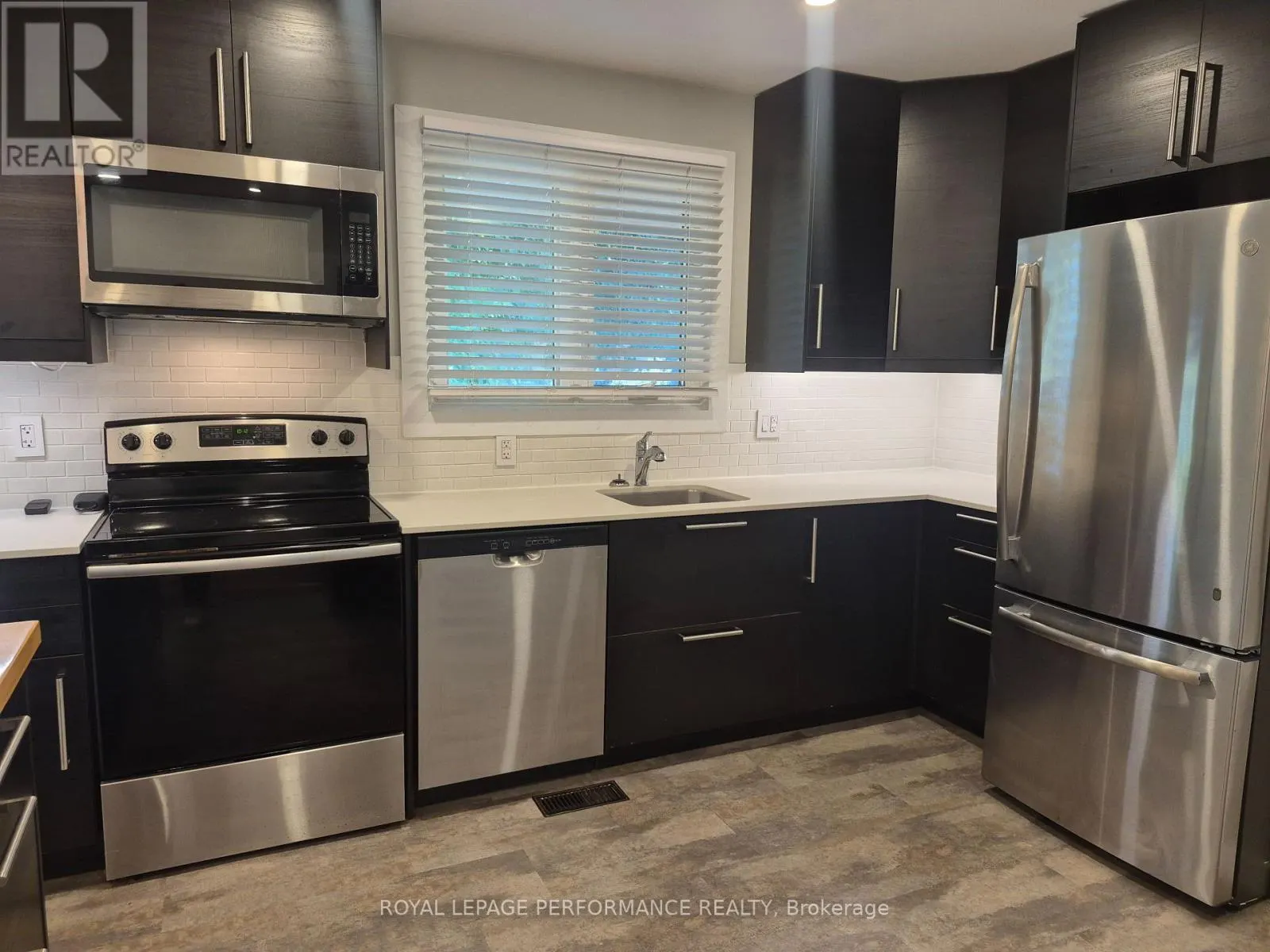 A - 2529 ROMAN AVENUE