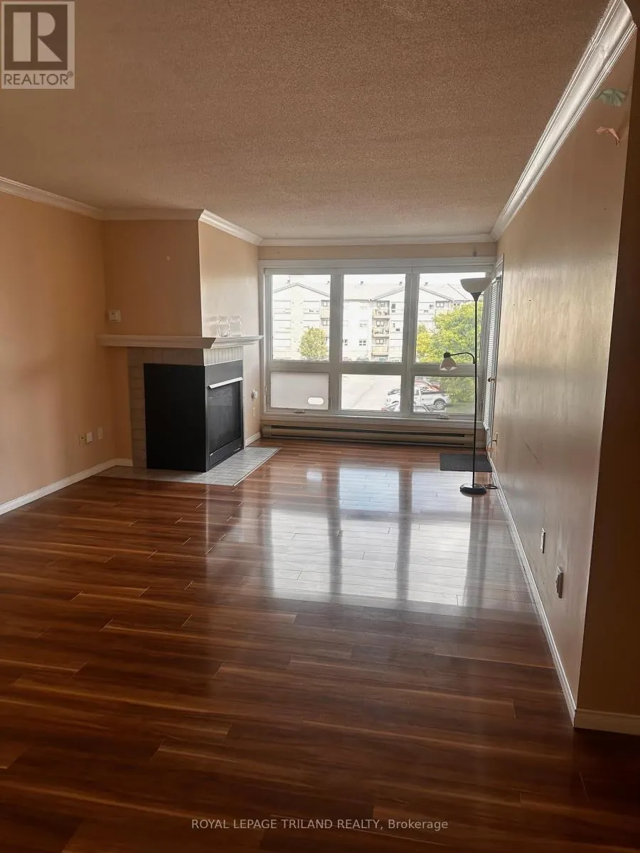 308 - 5 JACKSWAY CRESCENT, #308