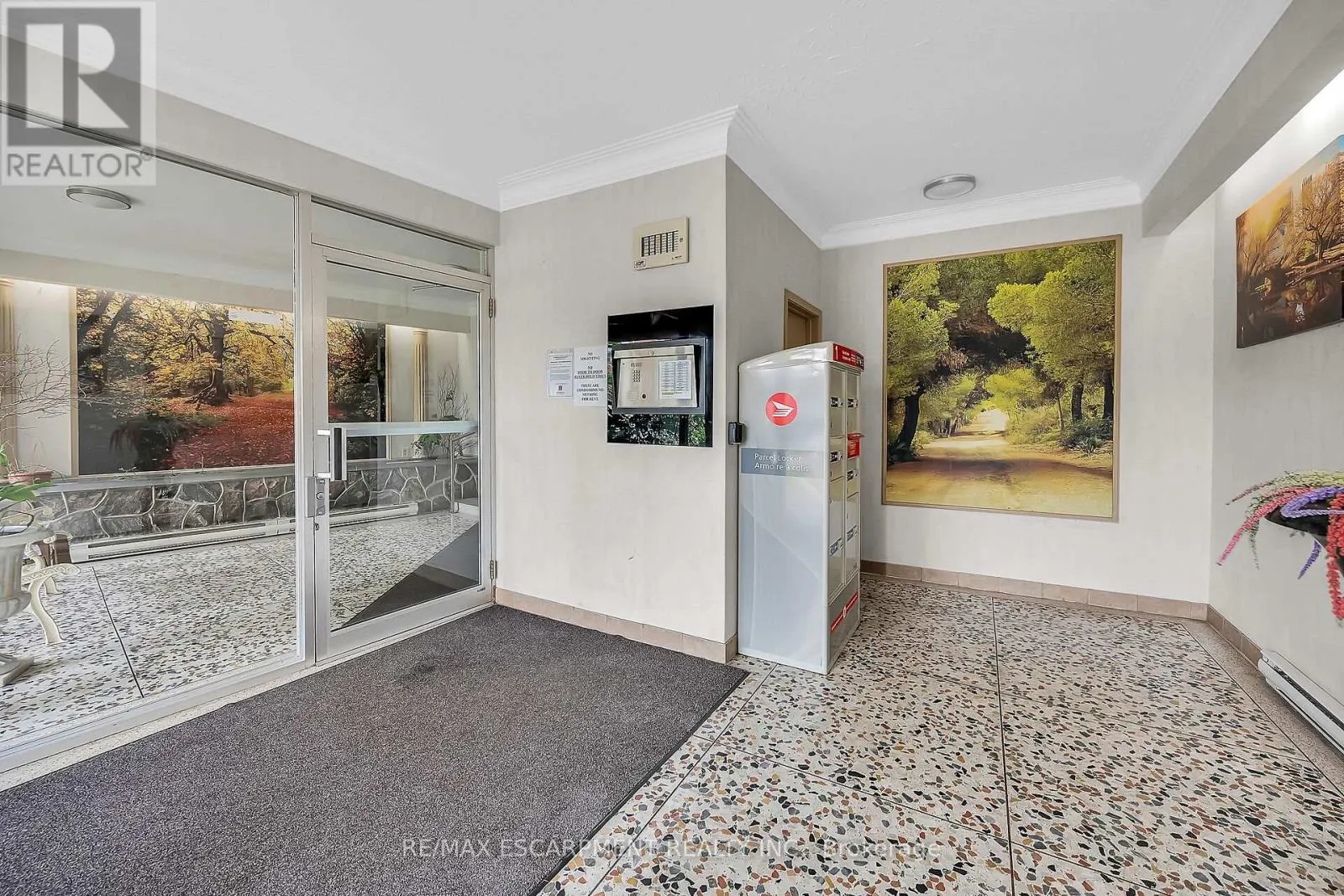 103 - 11 WOODMAN DRIVE S