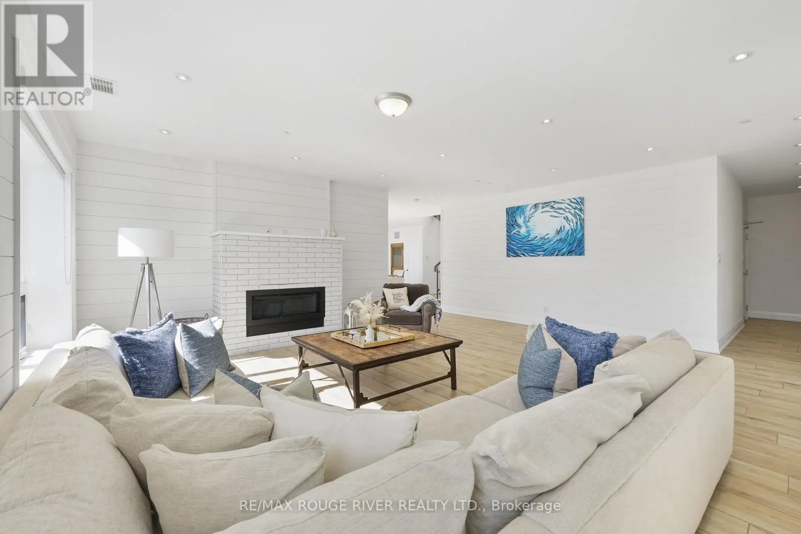 301 - 169 DIVISION STREET, #301