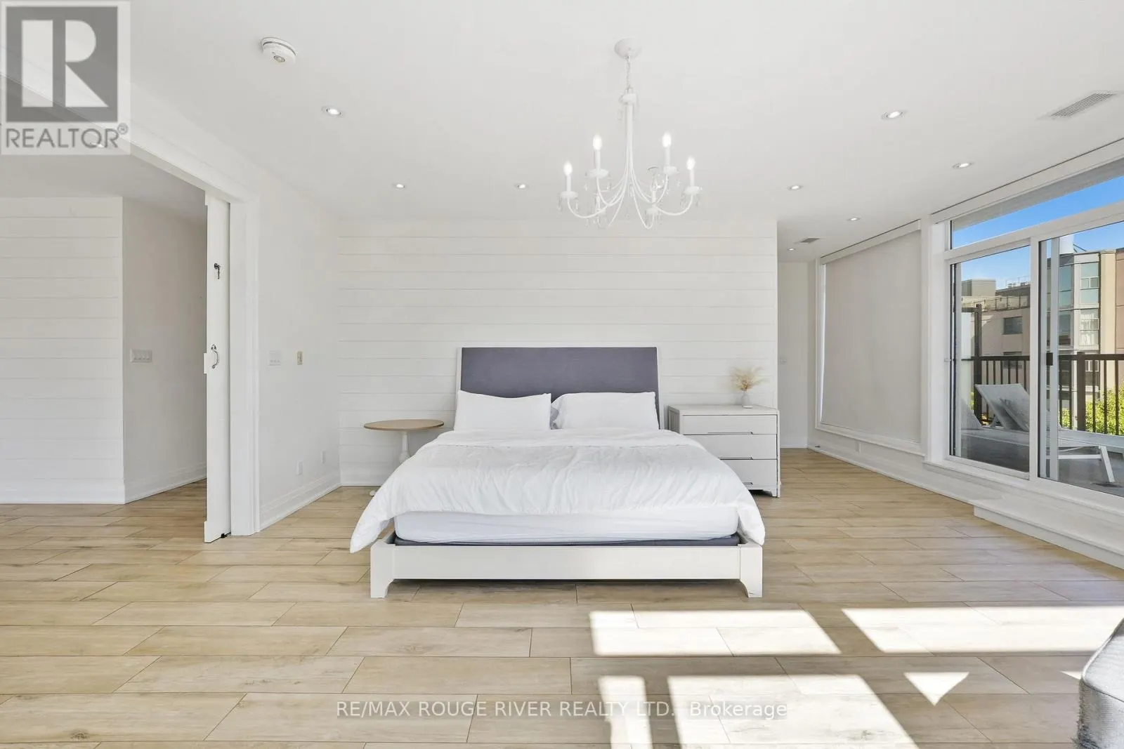 301 - 169 DIVISION STREET, #301