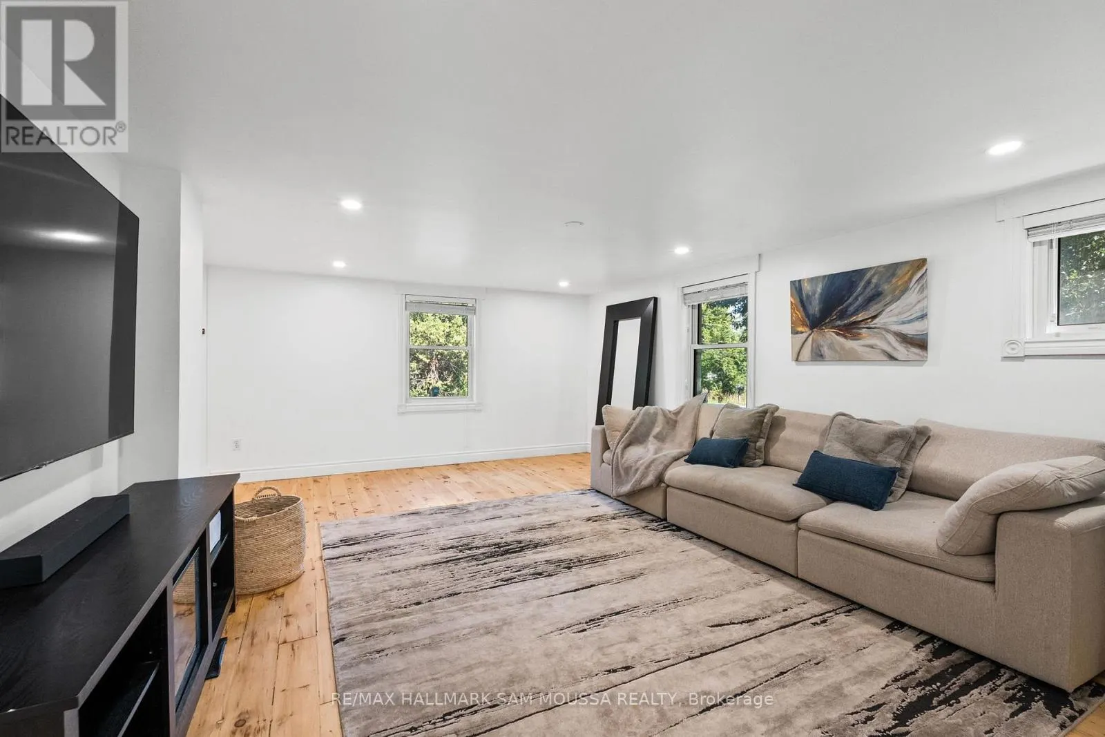 4968 THUNDER ROAD