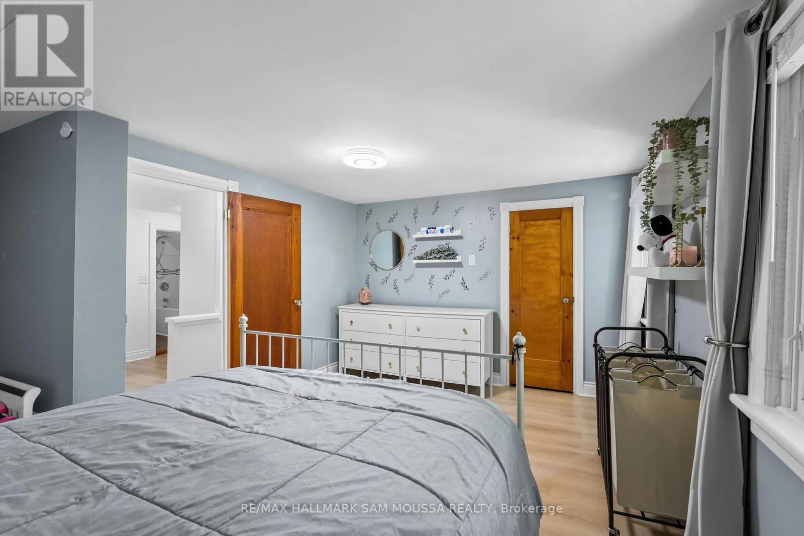 4968 THUNDER ROAD