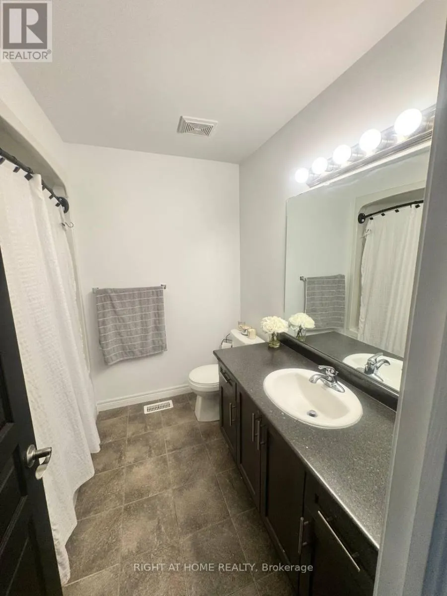 38 BLOOM CRESCENT