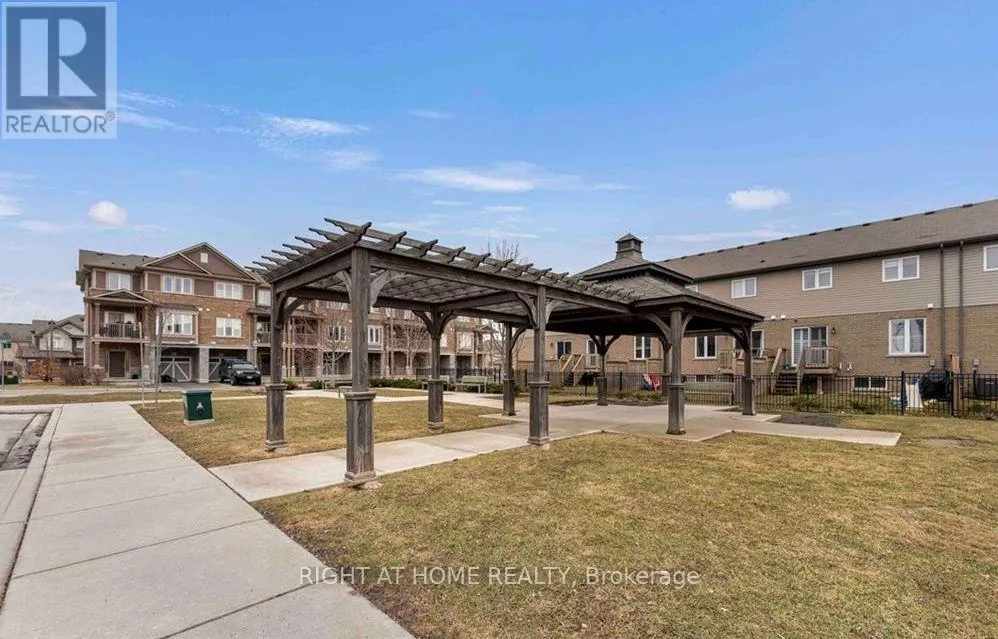 38 BLOOM CRESCENT