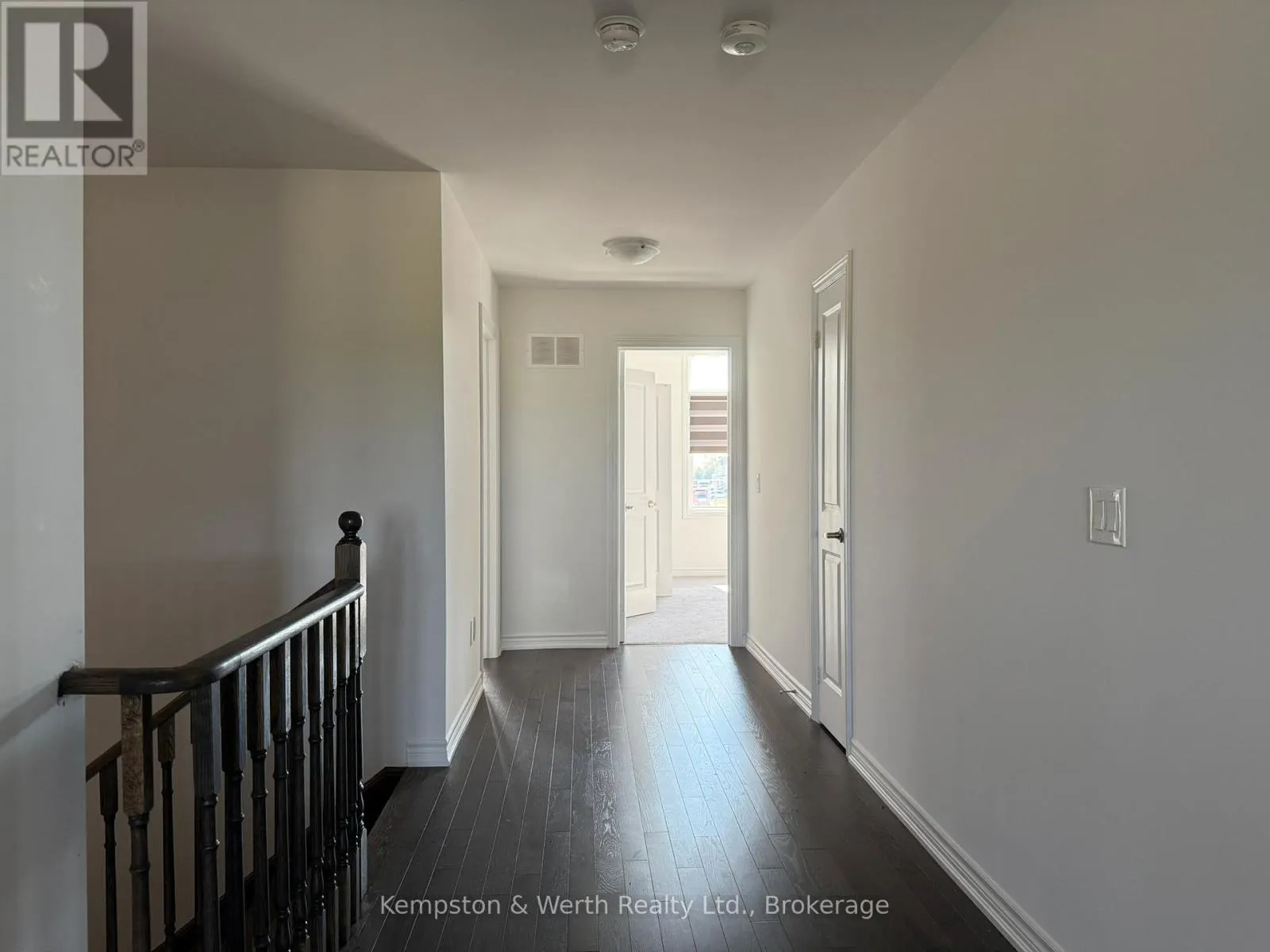 2 MACKENZIE STREET