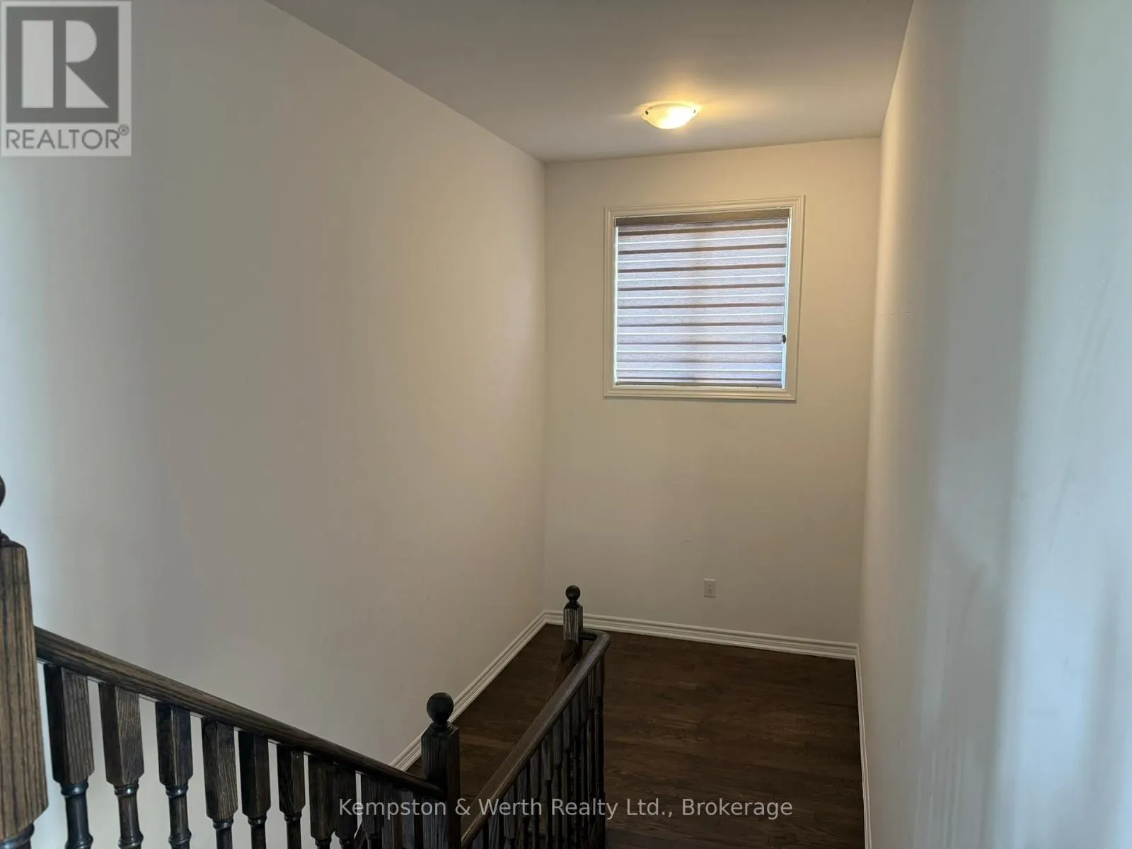 2 MACKENZIE STREET