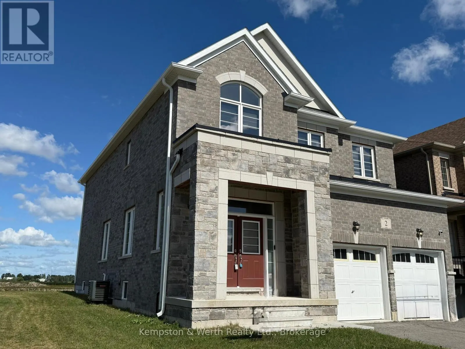 2 MACKENZIE STREET