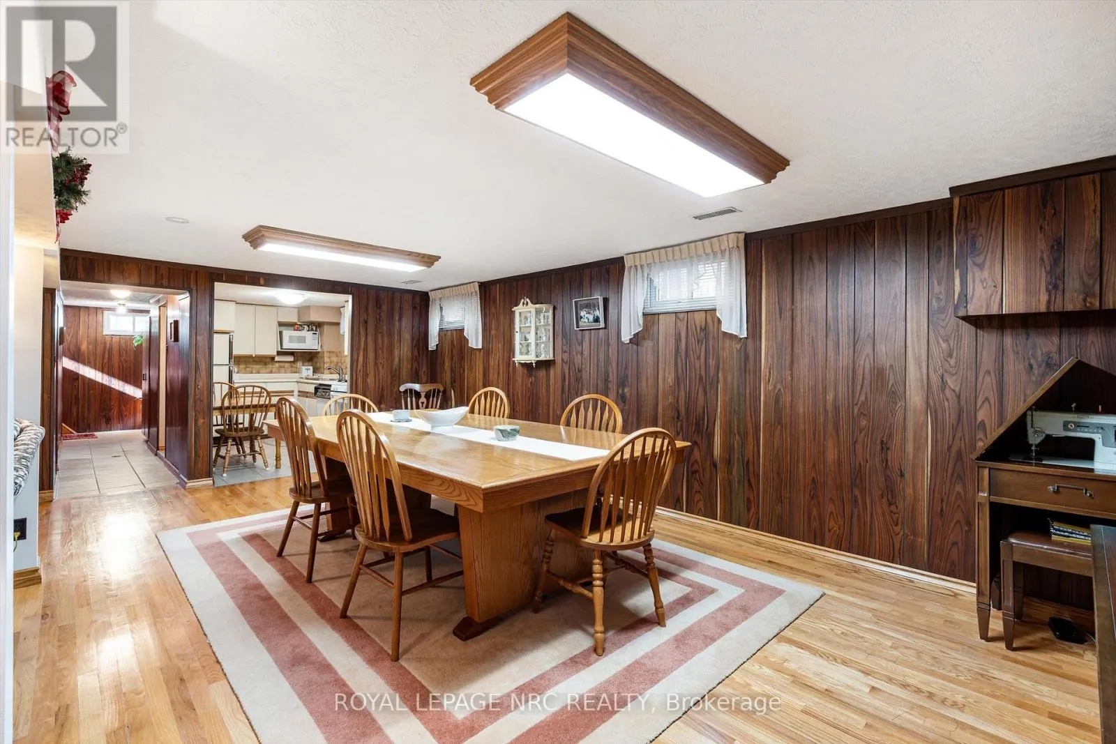 6043 MAYFAIR DRIVE