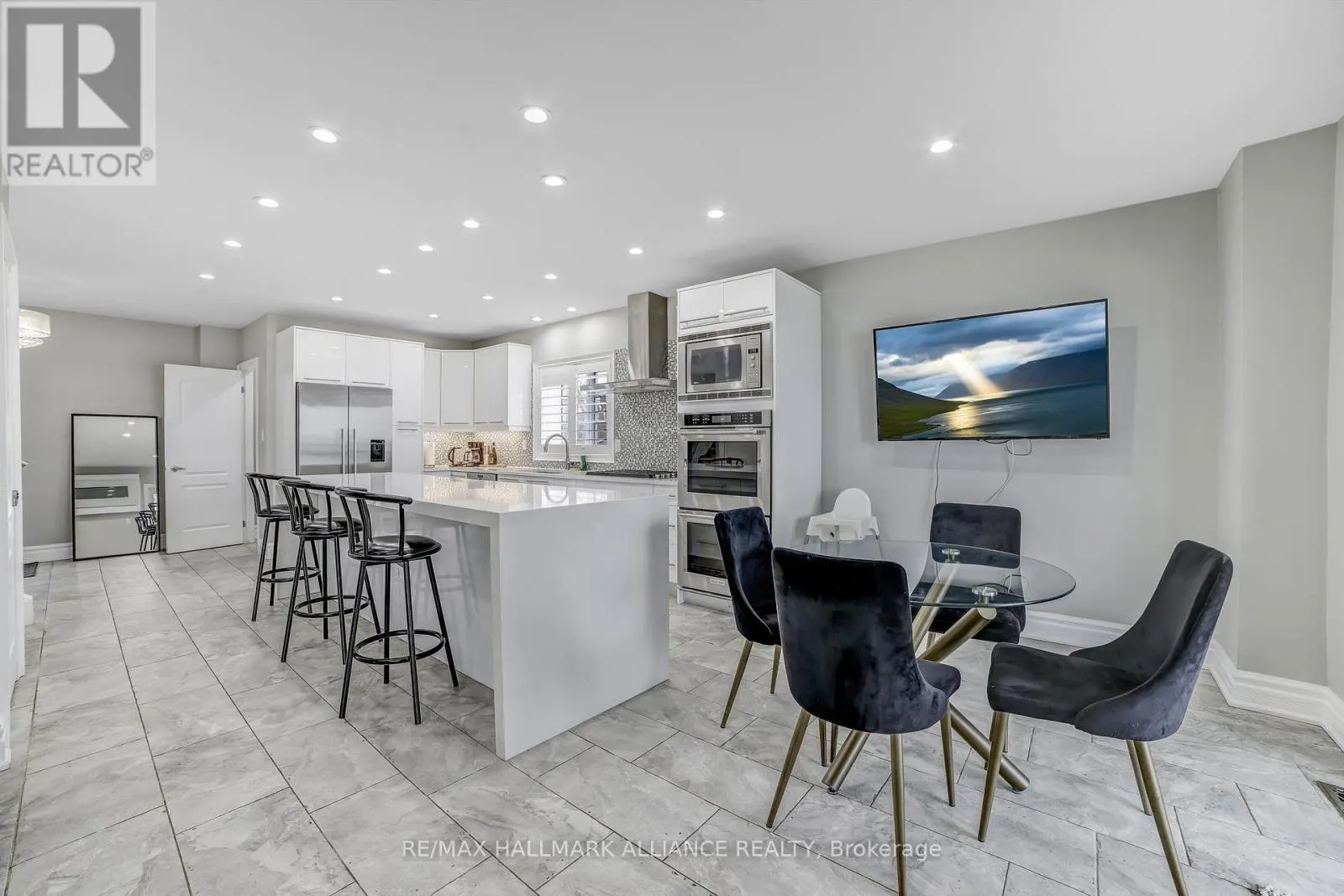 53 WINDEMERE ROAD