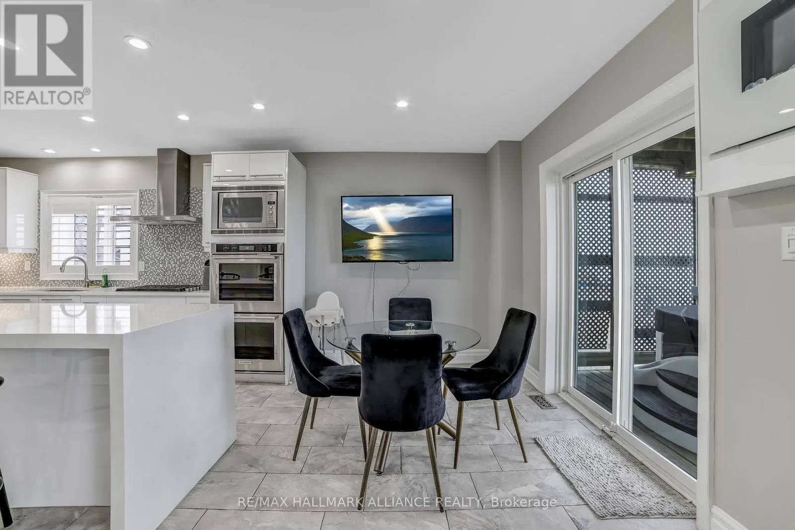 53 WINDEMERE ROAD