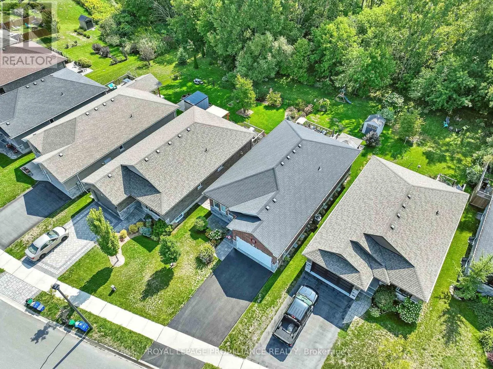 82 ROYAL GALA DRIVE
