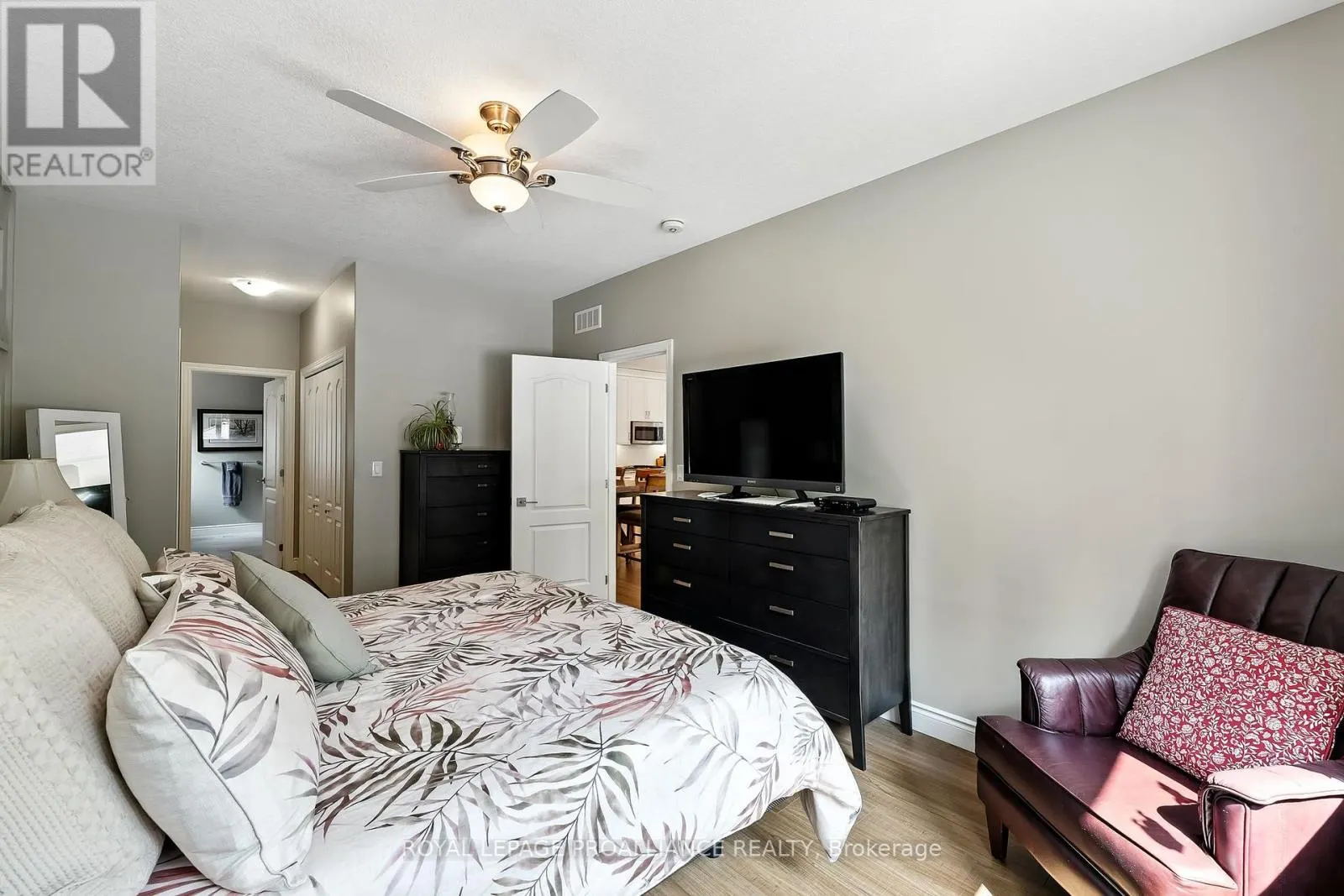 82 ROYAL GALA DRIVE
