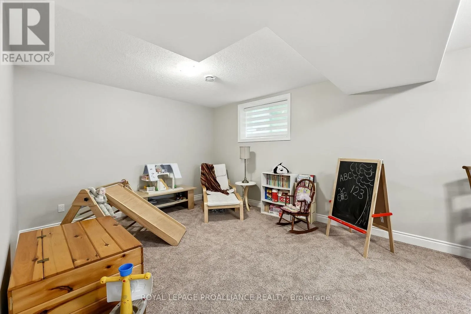 82 ROYAL GALA DRIVE